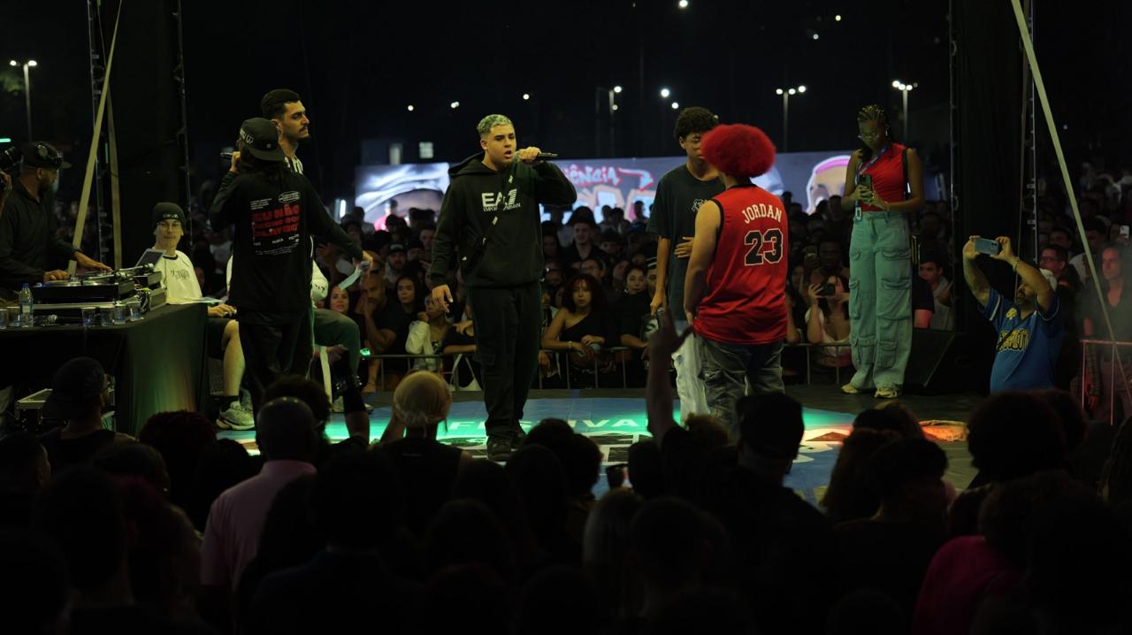 Lz no palco e em batalhas