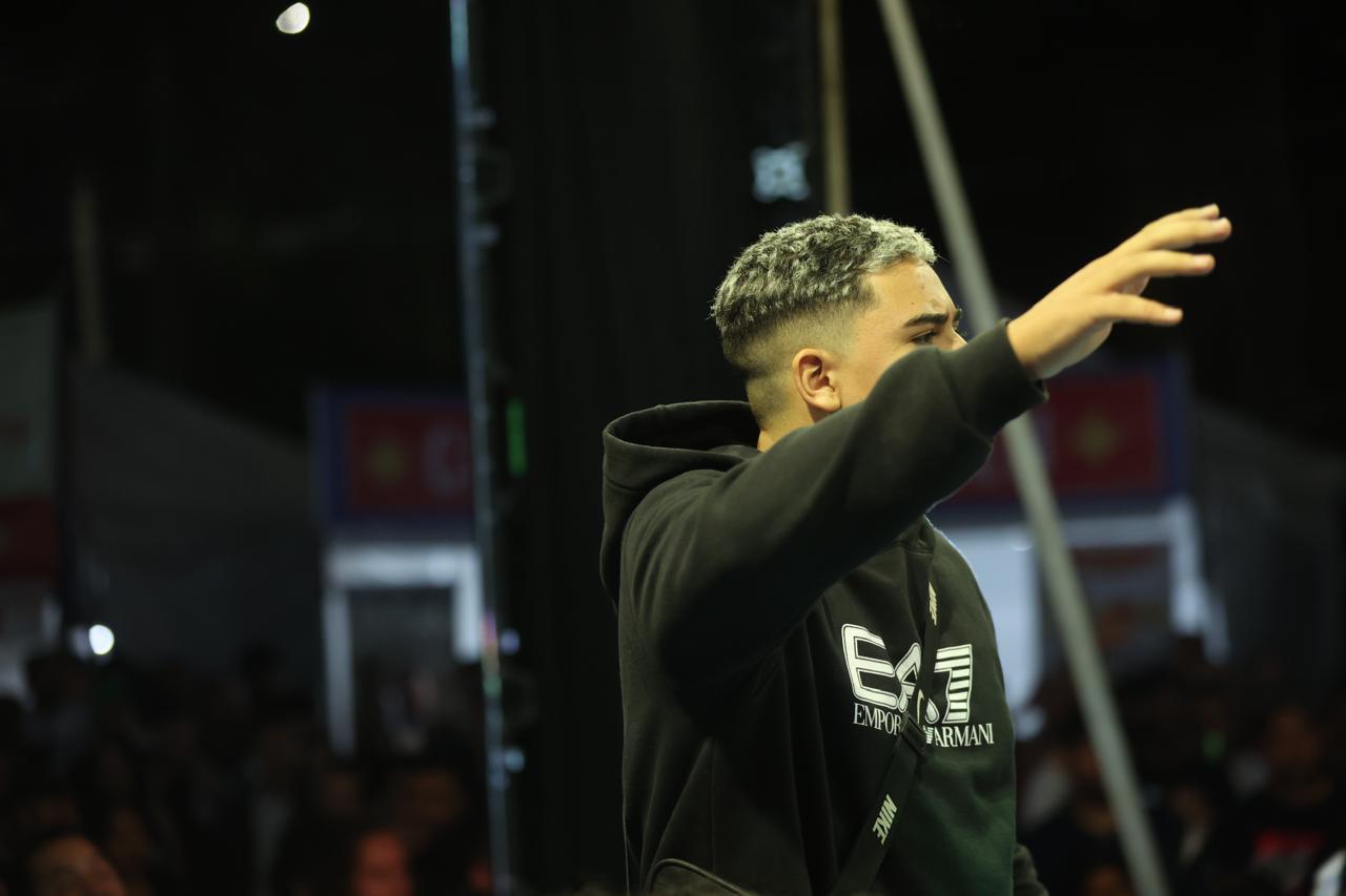 Lz no palco e em batalhas