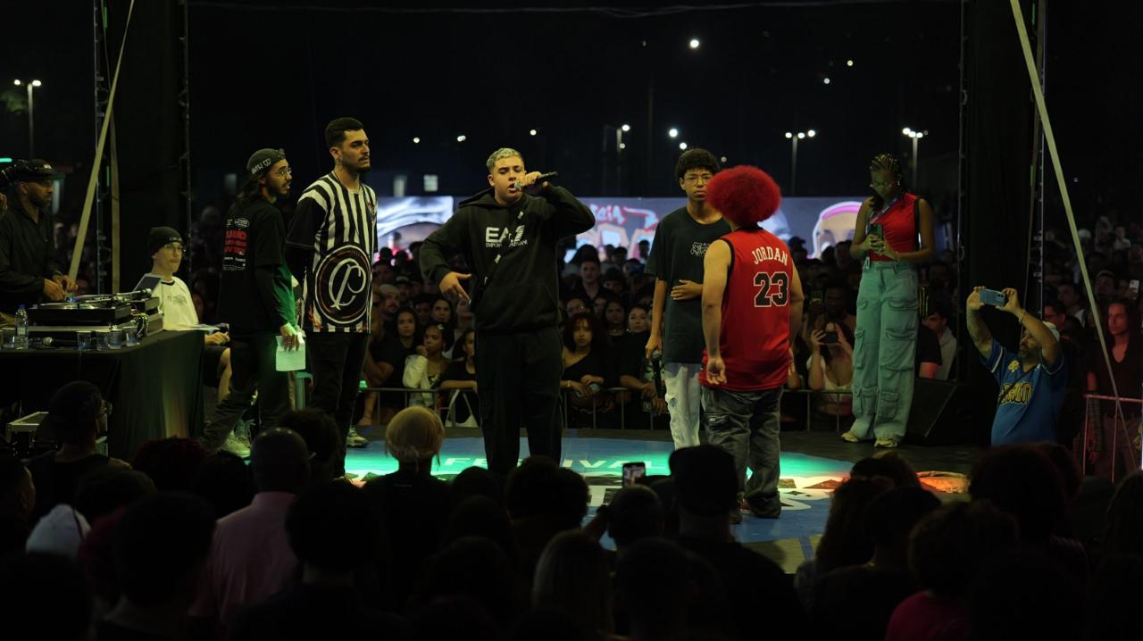 Lz no palco e em batalhas
